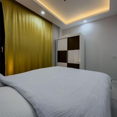 Havalimanina Yakin 1+1 Lux Suite Aksu  ภายนอก รูปภาพ